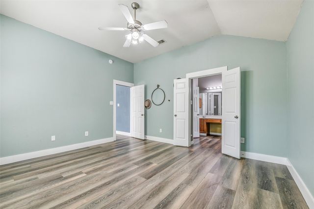 994 Jefferson Street, Alvin, TX 77511