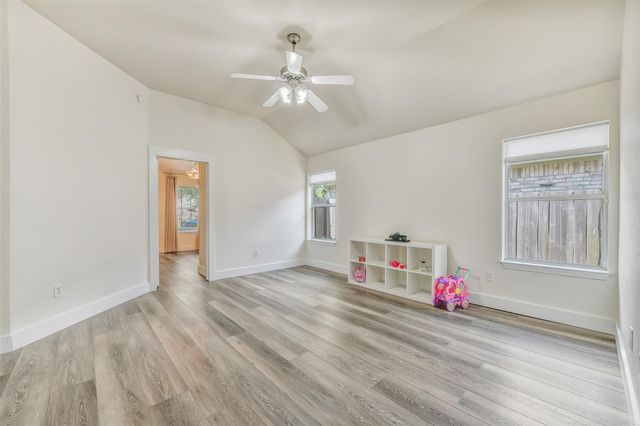 994 Jefferson Street, Alvin, TX 77511