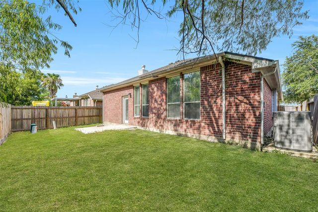 994 Jefferson Street, Alvin, TX 77511