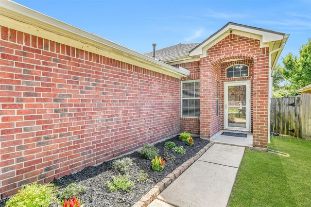 994 Jefferson Street, Alvin, TX 77511