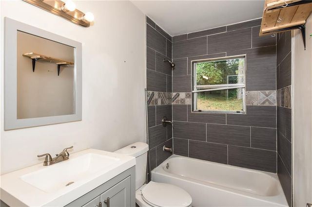 90 Whitaker Circle NW, Atlanta, GA 30314