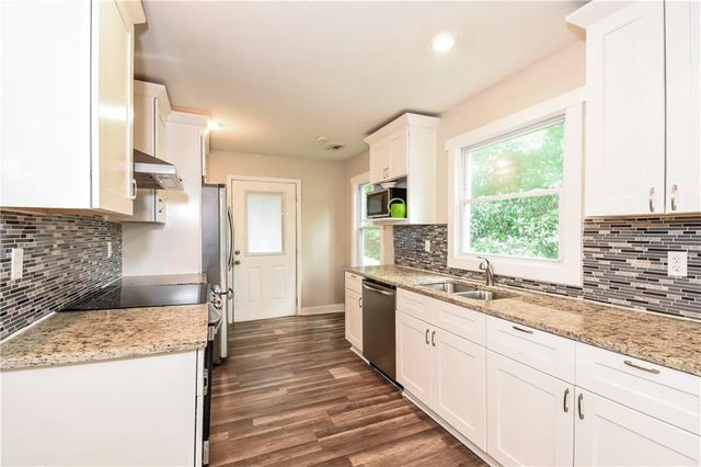 90 Whitaker Circle NW, Atlanta, GA 30314