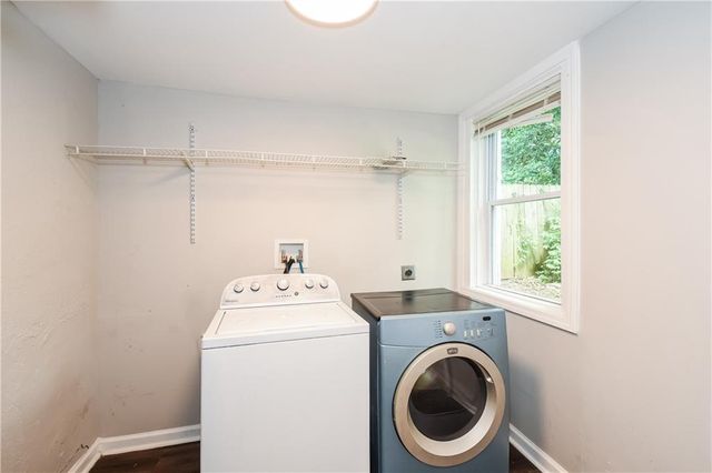 90 Whitaker Circle NW, Atlanta, GA 30314