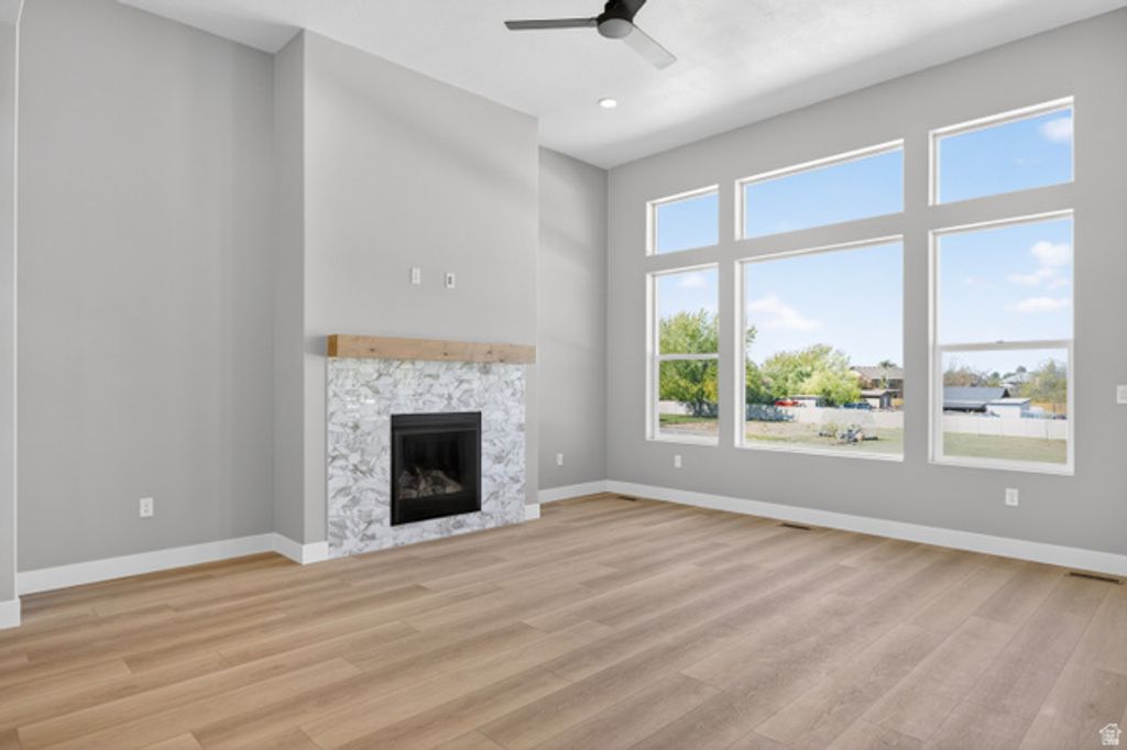 Image 15 of property listing at 1661 S 3875 W #402, Taylor, UT 84401