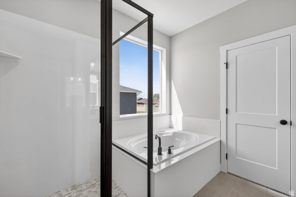 Image 19 of property listing at 1661 S 3875 W #402, Taylor, UT 84401
