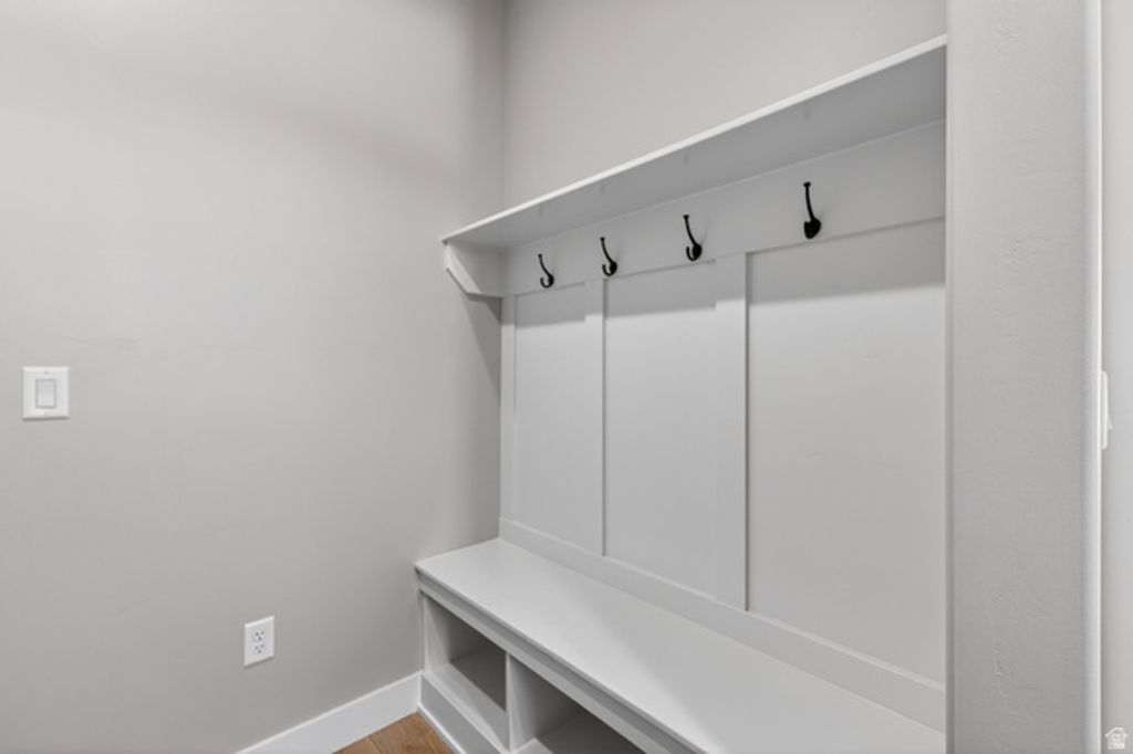 Image 26 of property listing at 1661 S 3875 W #402, Taylor, UT 84401