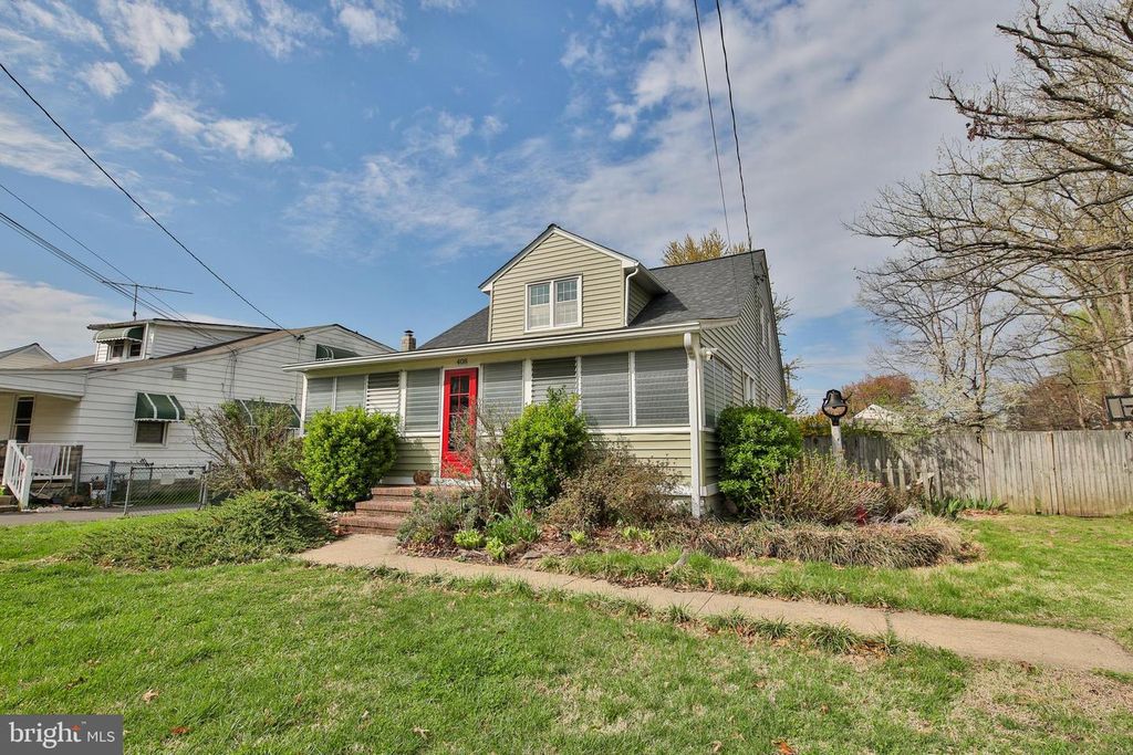 Image 1 of property listing at 408 HAMMONDS FERRY, Linthicum Heights, MD 21090