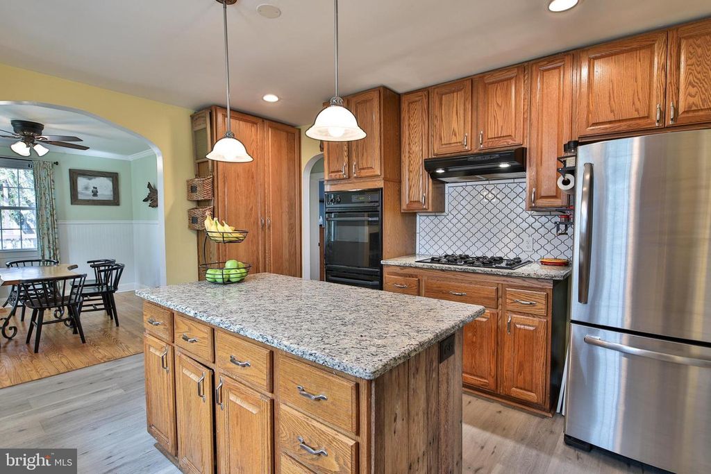 Image 13 of property listing at 408 HAMMONDS FERRY, Linthicum Heights, MD 21090