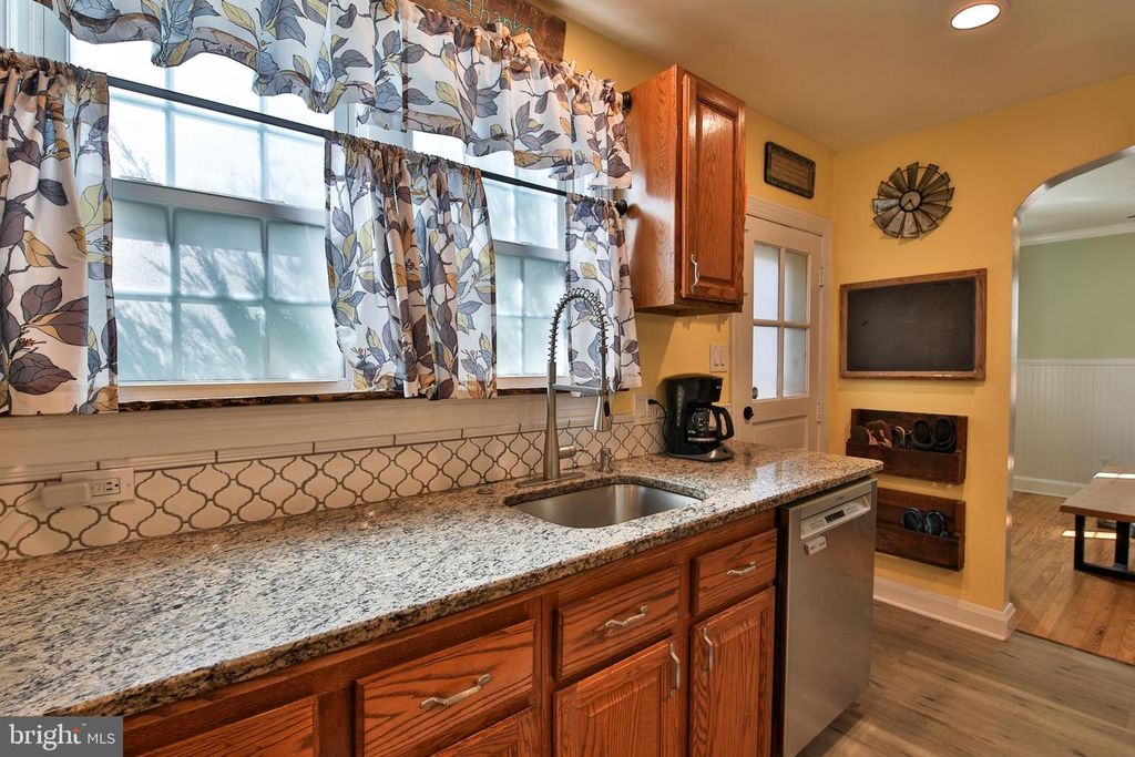 Image 14 of property listing at 408 HAMMONDS FERRY, Linthicum Heights, MD 21090