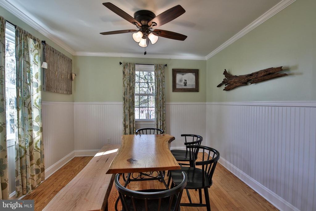 Image 17 of property listing at 408 HAMMONDS FERRY, Linthicum Heights, MD 21090