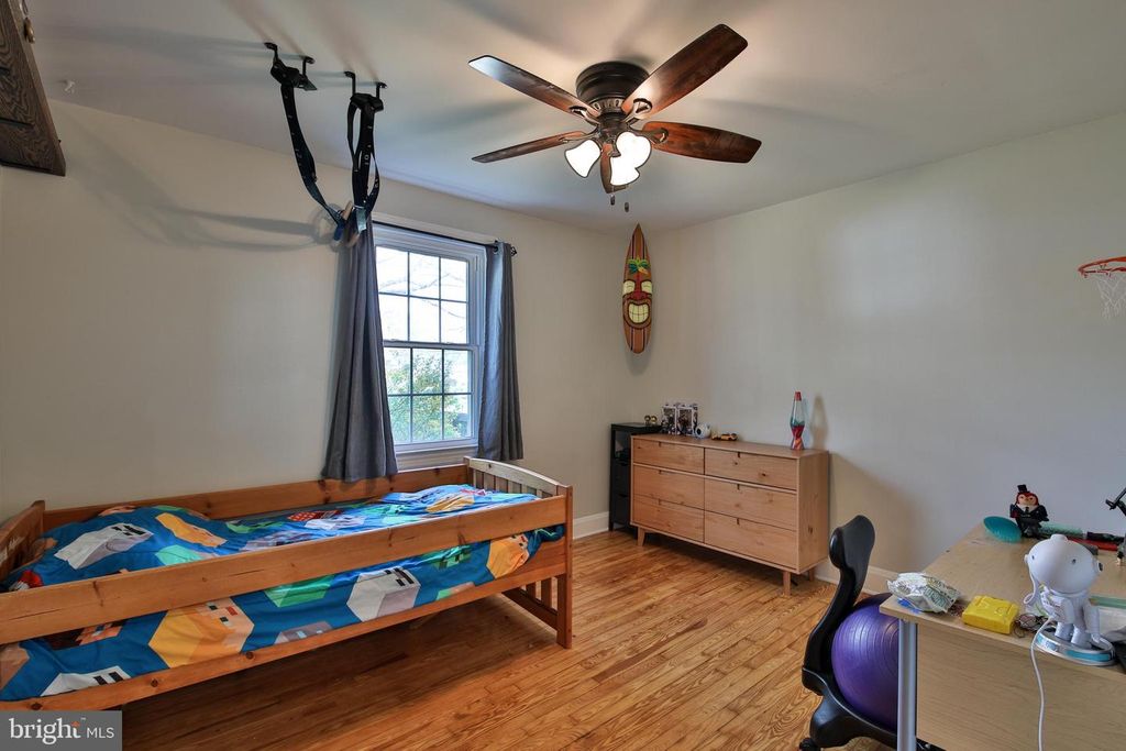 Image 23 of property listing at 408 HAMMONDS FERRY, Linthicum Heights, MD 21090