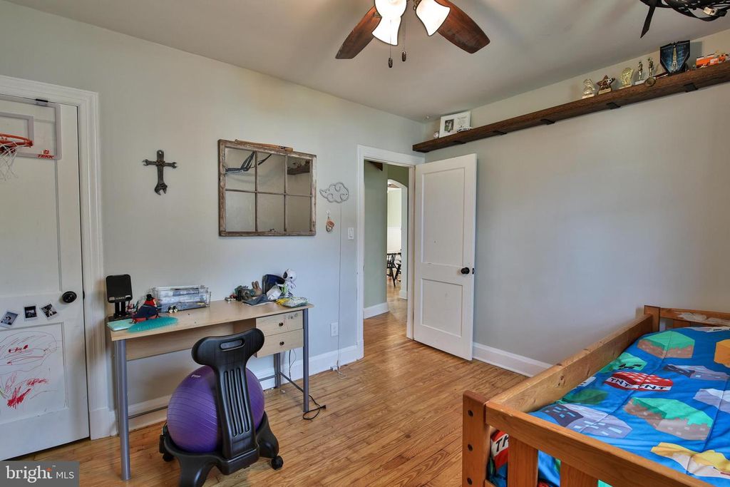 Image 24 of property listing at 408 HAMMONDS FERRY, Linthicum Heights, MD 21090