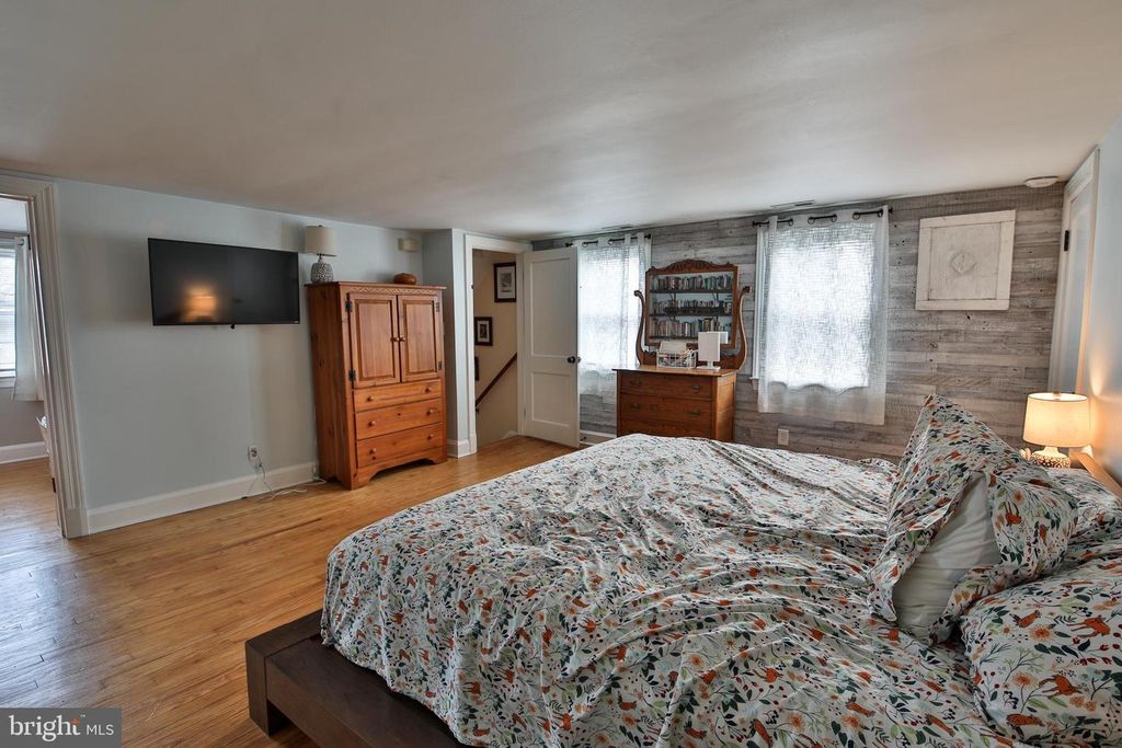 Image 27 of property listing at 408 HAMMONDS FERRY, Linthicum Heights, MD 21090