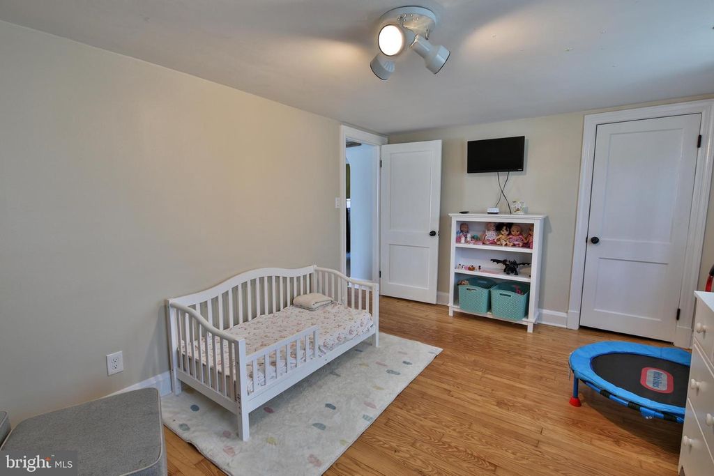 Image 31 of property listing at 408 HAMMONDS FERRY, Linthicum Heights, MD 21090