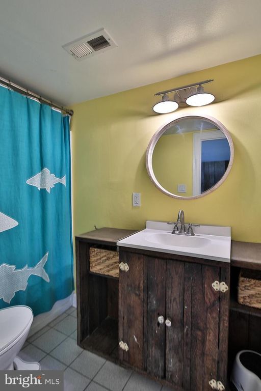 Image 33 of property listing at 408 HAMMONDS FERRY, Linthicum Heights, MD 21090