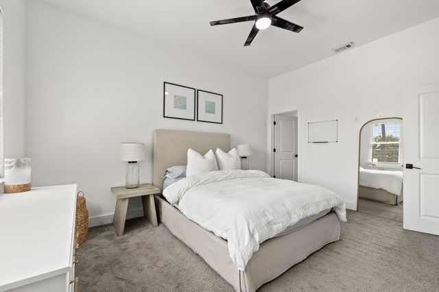 2502 Elsie Faye Heggins Street, Dallas, TX 75215