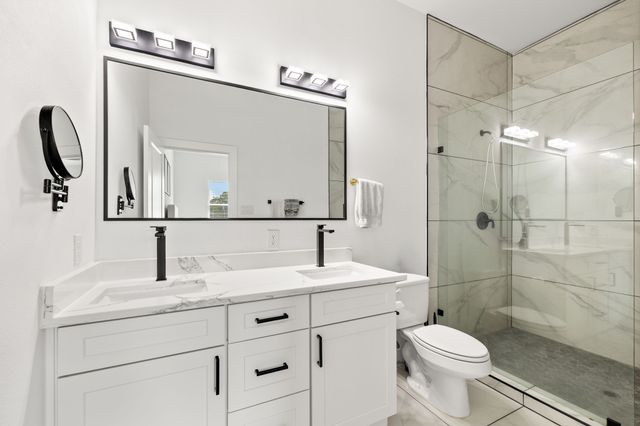 2502 Elsie Faye Heggins Street, Dallas, TX 75215