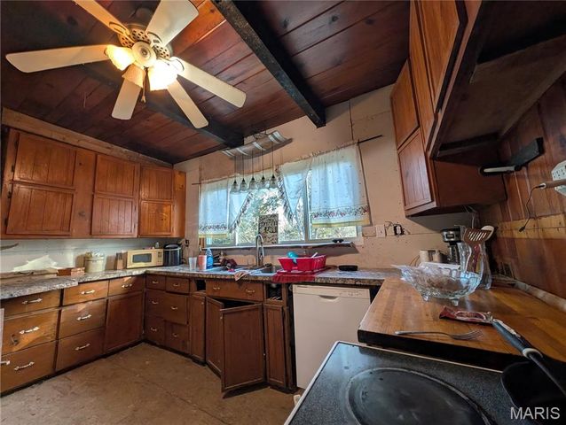 9765 Jones Creek Road, Dittmer, MO 63023