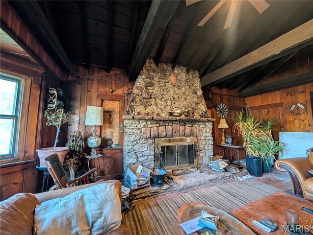 9765 Jones Creek Road, Dittmer, MO 63023