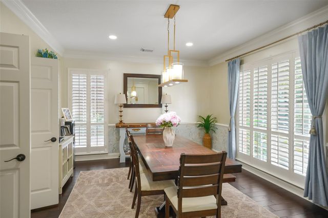 107 N Summer Cloud Drive, The Woodlands, TX 77381