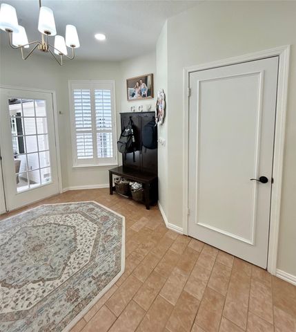 107 N Summer Cloud Drive, The Woodlands, TX 77381