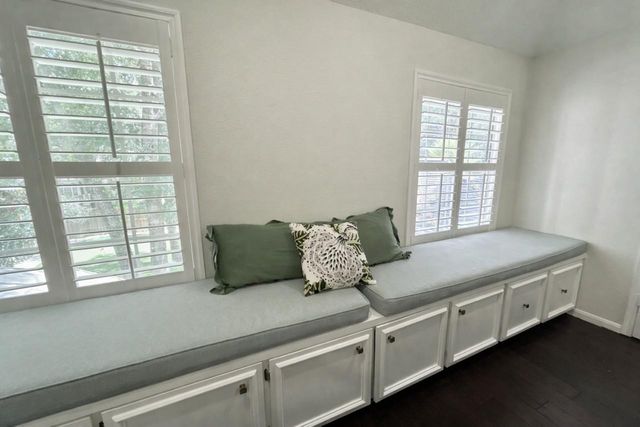 107 N Summer Cloud Drive, The Woodlands, TX 77381