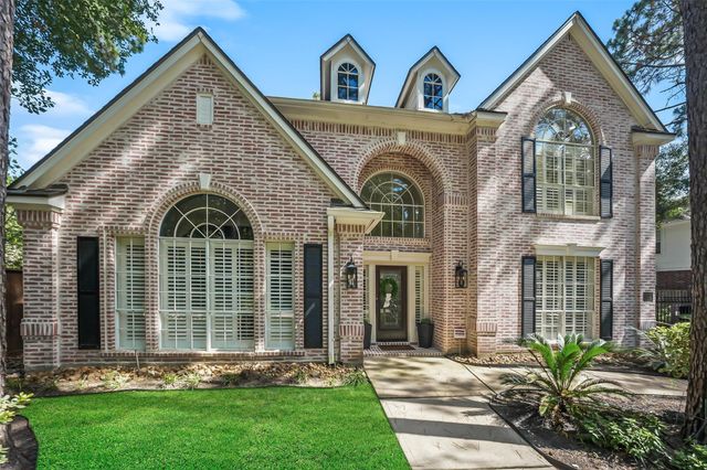 107 N Summer Cloud Drive, The Woodlands, TX 77381