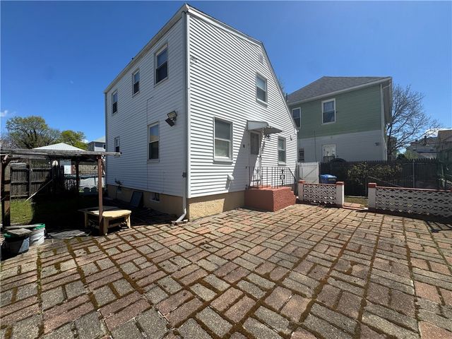 215 Roosevelt Street, Providence, RI 02909
