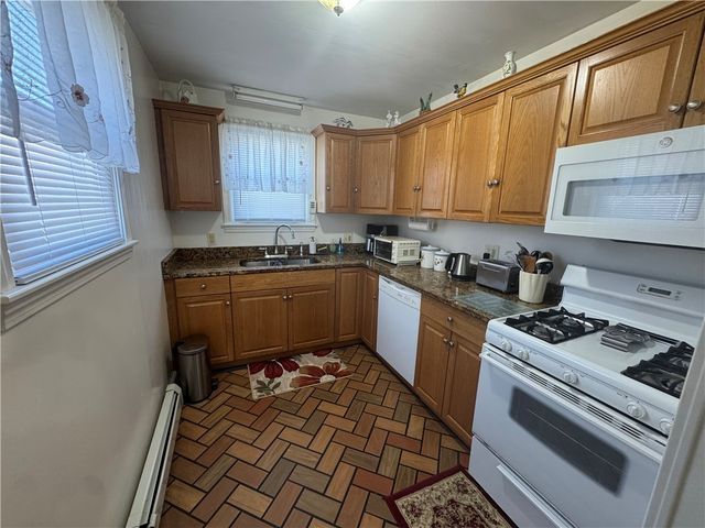 215 Roosevelt Street, Providence, RI 02909