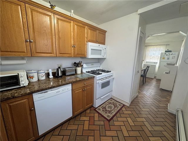 215 Roosevelt Street, Providence, RI 02909