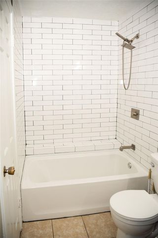 2323 Fairwind Drive 209, Houston, TX 77062