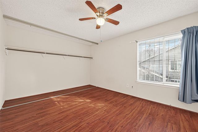 13040 Greenway Chase Court 3040, Houston, TX 77072