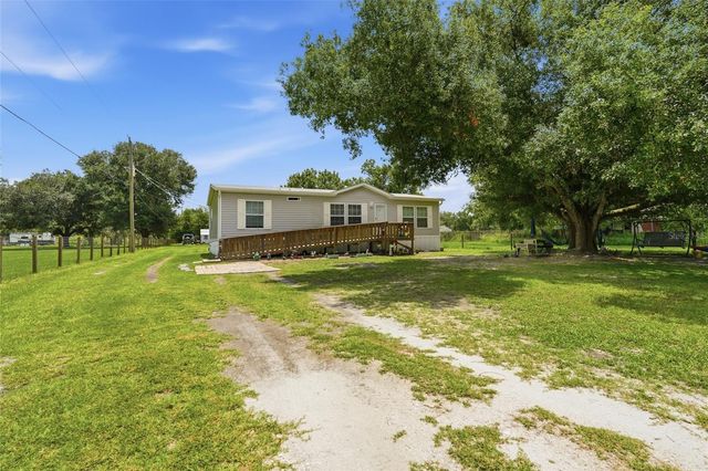 2086 NW GENES LITTLE ACRES AVENUE, Arcadia, FL 34266