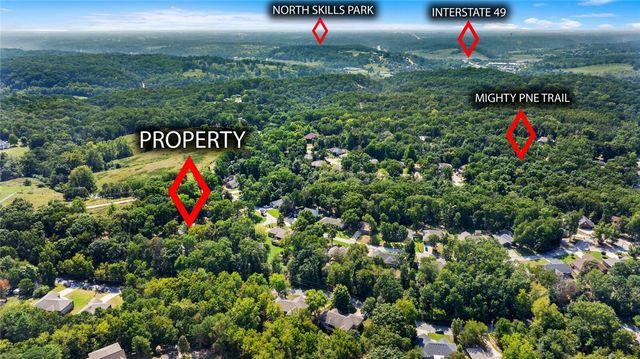 4 Winfield Lane, Bella Vista, AR 72714