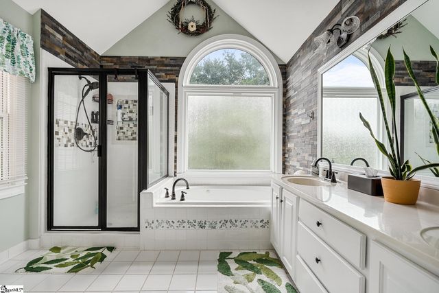 106 Roxbury Court, Anderson, SC 29625