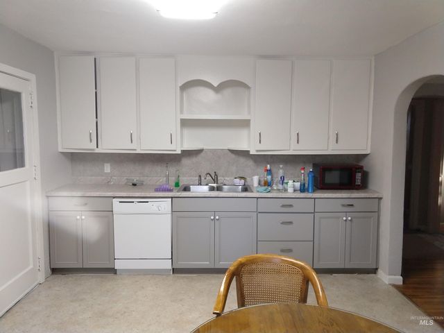 1629 S Michigan Ave, Boise, ID 83706
