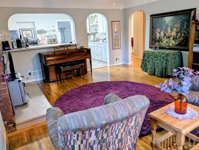 1629 S Michigan Ave, Boise, ID 83706