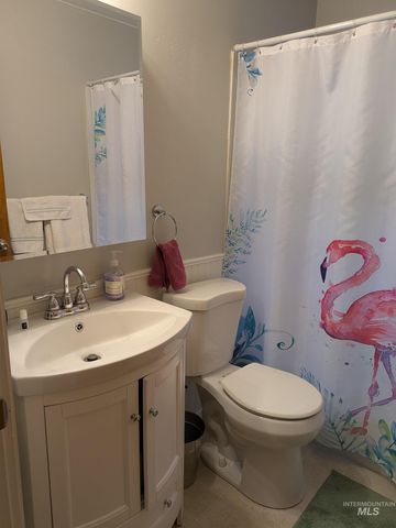 1629 S Michigan Ave, Boise, ID 83706