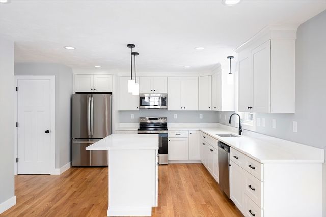 811 Main St 2, Tewksbury, MA 01876