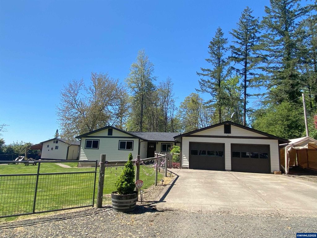 2826 NW Sunny Ln, Albany, OR 97321