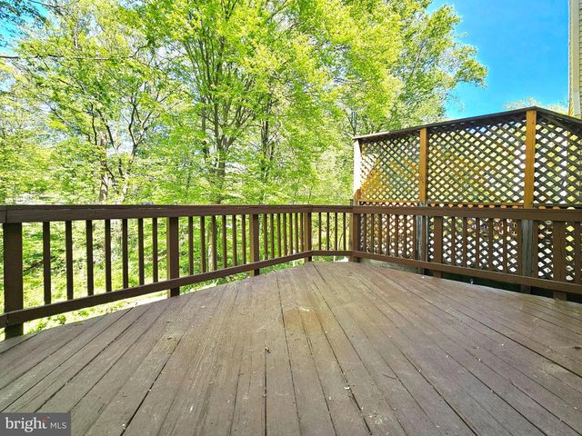 7664 NORTHERN OAKS CT, Springfield, VA 22153