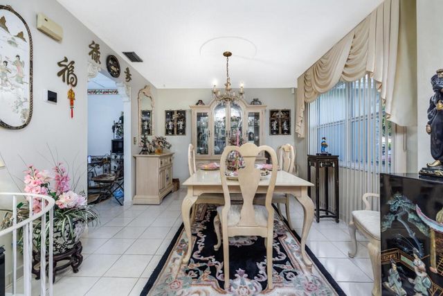 300 Michigan Place, West Palm Beach, FL 33409