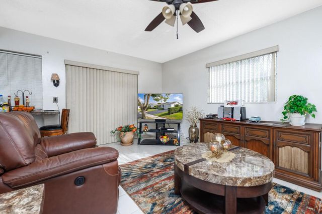 300 Michigan Place, West Palm Beach, FL 33409