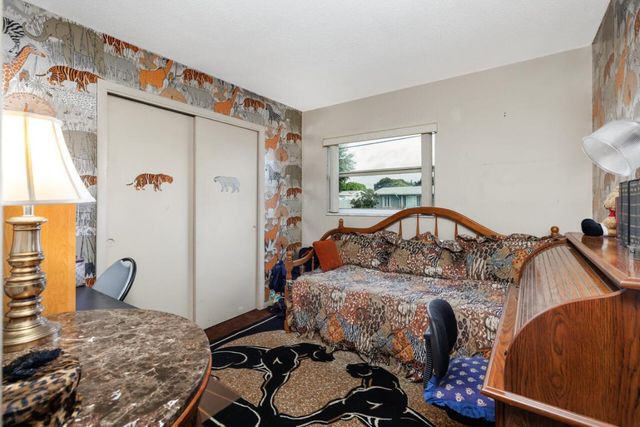 300 Michigan Place, West Palm Beach, FL 33409