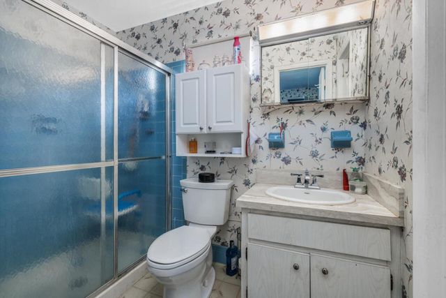 300 Michigan Place, West Palm Beach, FL 33409