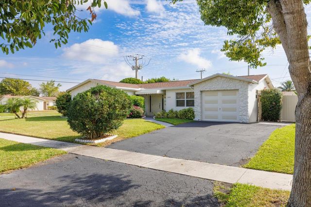 300 Michigan Place, West Palm Beach, FL 33409