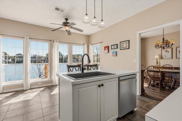 1732 Crystal Lake Drive, Charleston, SC 29412