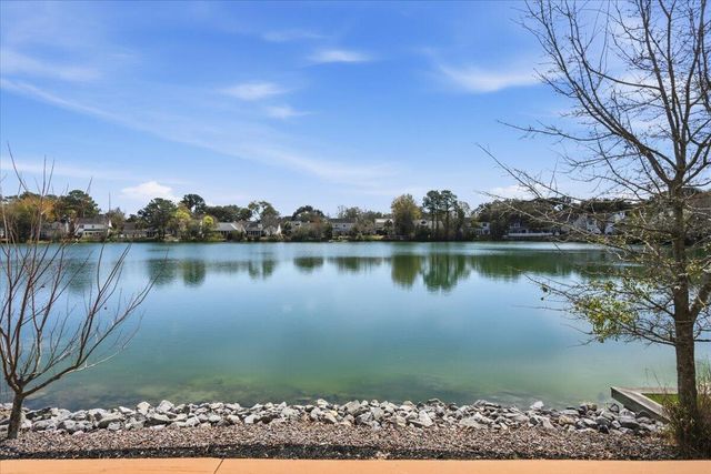 1732 Crystal Lake Drive, Charleston, SC 29412