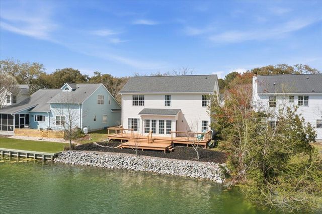 1732 Crystal Lake Drive, Charleston, SC 29412