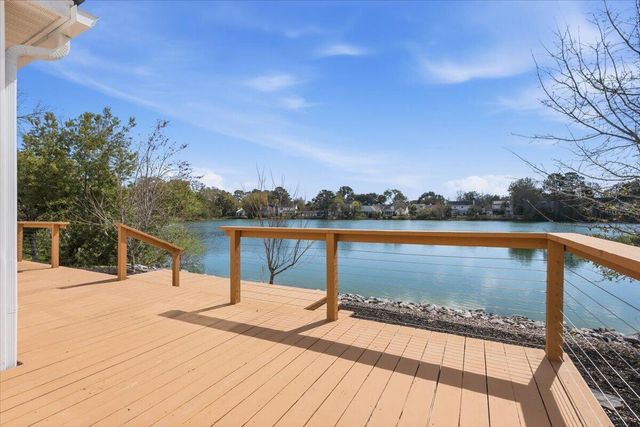 1732 Crystal Lake Drive, Charleston, SC 29412